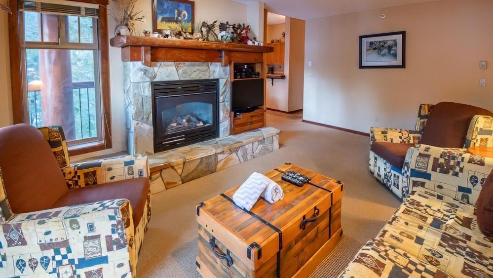 Snow Creek Lodge By Fernie Lodging Co Exterior foto