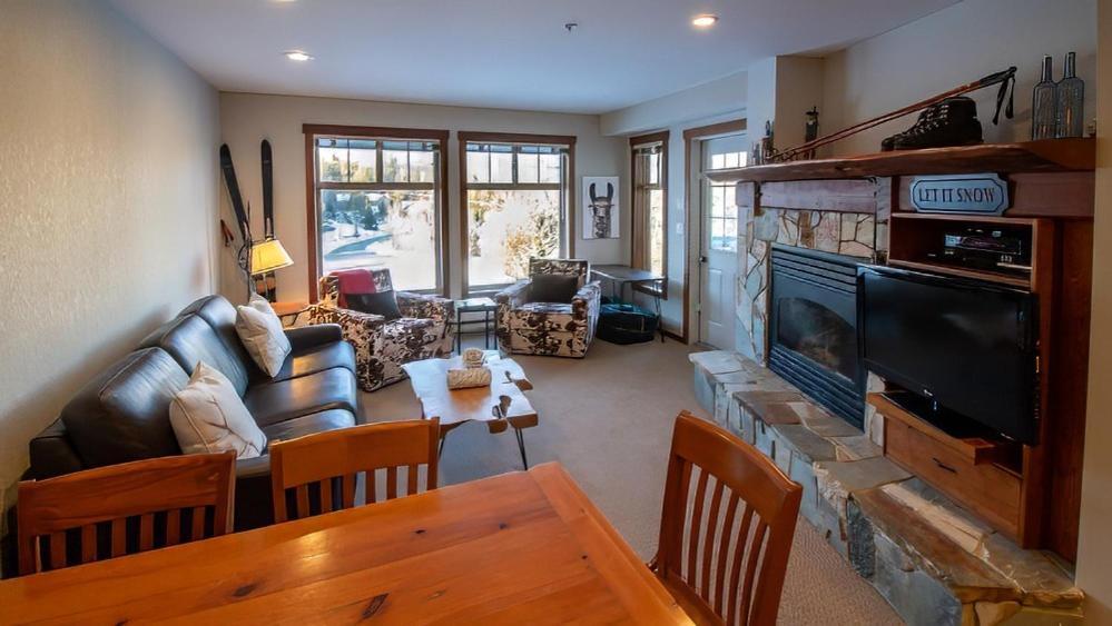 Snow Creek Lodge By Fernie Lodging Co Exterior foto